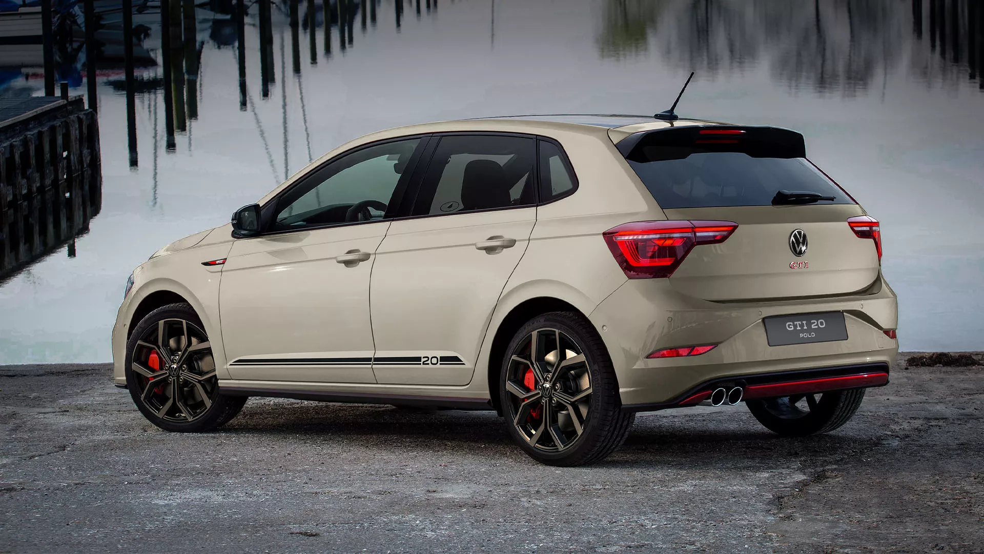 2022 VW POLO